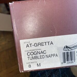 Nice never worn flats size 8